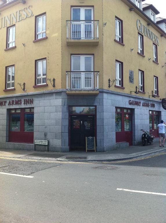 Galway Arms Inn Dış mekan fotoğraf