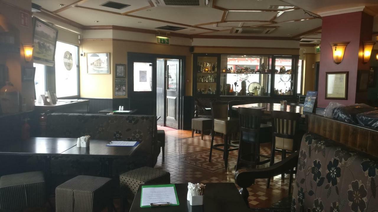 Galway Arms Inn Dış mekan fotoğraf